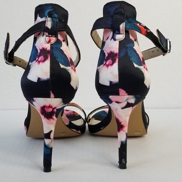 Vincent Camuto Feminine All Over Floral Print Jesta Heel Peep Toe Sandals Sz 7 - Picture 3 of 15